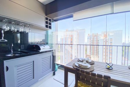 Varanda de apartamento à venda com 2 quartos, 69m² em Pinheiros, São Paulo