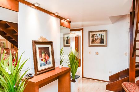 Hall de entrada de apartamento à venda com 4 quartos, 238m² em Floresta, Porto Alegre