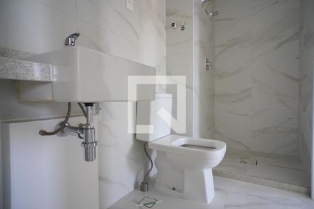 Banheiro  de apartamento à venda com 1 quarto, 46m² em Praia de Belas, Porto Alegre