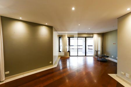 Sala de apartamento para alugar com 3 quartos, 217m² em Vila Suzana, São Paulo