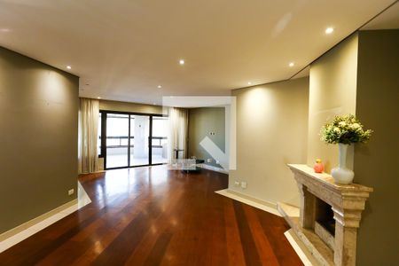 Sala  de apartamento para alugar com 3 quartos, 217m² em Vila Suzana, São Paulo