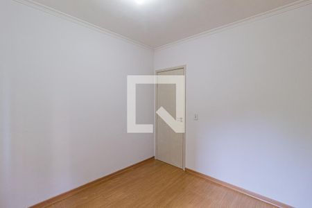 Quarto 2 de apartamento para alugar com 2 quartos, 55m² em Jardim Santa Tereza, Carapicuíba