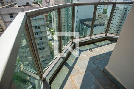 Apartamento à venda com 159m², 2 quartos e 1 vaga Apartamento à venda com 159m², 2 quartos e 1 vagaVaranda dos Quartos