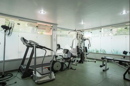 Apartamento à venda com 159m², 2 quartos e 1 vaga Apartamento à venda com 159m², 2 quartos e 1 vagaÁrea comum - Academia