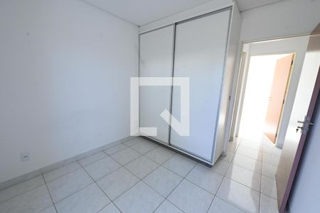 Quarto 1 de apartamento para alugar com 2 quartos, 67m² em Residencial Guarema, Goiânia