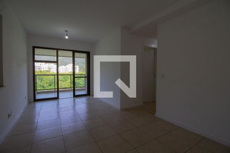 Sala de apartamento para alugar com 3 quartos, 82m² em Recreio dos Bandeirantes, Rio de Janeiro