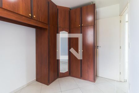 Quarto 2 de apartamento para alugar com 2 quartos, 55m² em Jardim São Pedro, Mogi das Cruzes