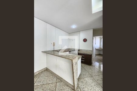 Cozinha americana de apartamento à venda com 2 quartos, 72m² em Vila da Serra, Nova Lima