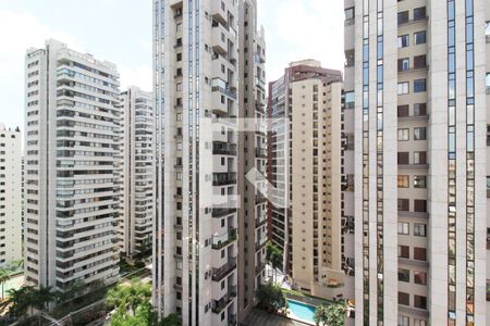 Vista Sala de apartamento à venda com 1 quarto, 37m² em Indianópolis, São Paulo