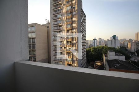 Varanda de kitnet/studio para alugar com 1 quarto, 30m² em Liberdade, São Paulo