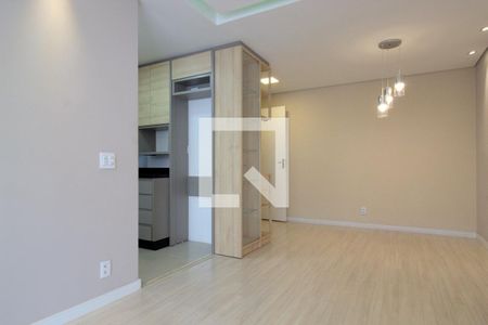 Sala de apartamento para alugar com 2 quartos, 55m² em Jardim Rio das Pedras, Cotia