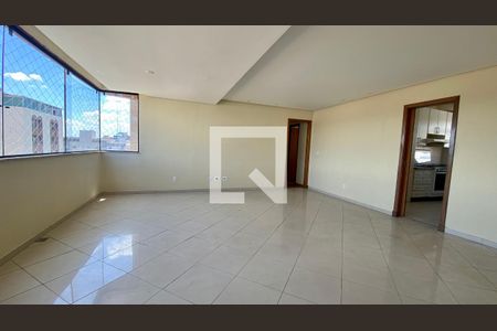 Sala de apartamento à venda com 4 quartos, 120m² em Padre Eustáquio, Belo Horizonte