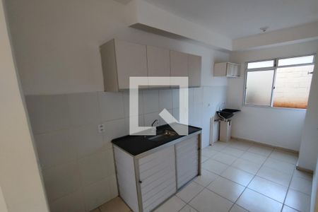 Cozinha  de apartamento para alugar com 2 quartos, 50m² em Jardim Heitor Rigon, Ribeirão Preto