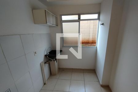 Area de serviço de apartamento para alugar com 2 quartos, 50m² em Jardim Heitor Rigon, Ribeirão Preto