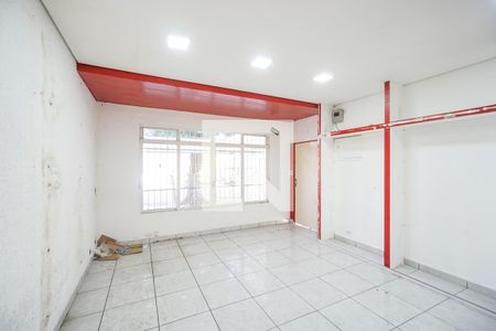 Sala de casa à venda com 4 quartos, 240m² em Vila Azevedo, São Paulo