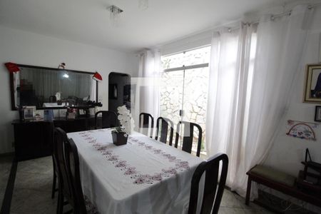 Sala 2 de casa para alugar com 5 quartos, 400m² em Presidente Roosevelt, Uberlândia