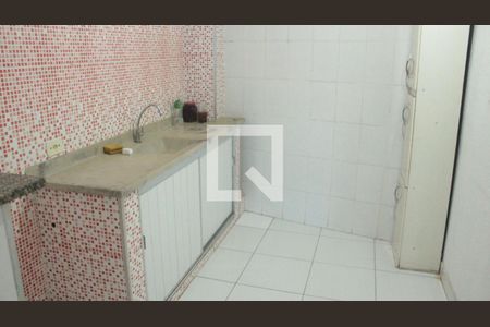 Cozinha de casa para alugar com 2 quartos, 32m² em Jardim Scandia, Taboão da Serra