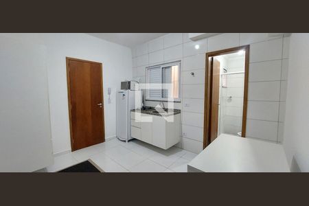 Quarto / Cozinha de kitnet/studio para alugar com 1 quarto, 15m² em Vila Sao Pedro, Santo André