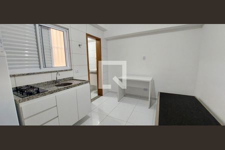 Quarto / Cozinha de kitnet/studio para alugar com 1 quarto, 15m² em Vila Sao Pedro, Santo André