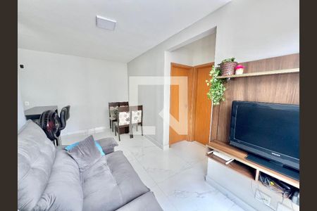 Sala de apartamento à venda com 2 quartos, 49m² em Cabral, Contagem