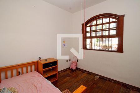 Quarto 1 de casa à venda com 4 quartos, 220m² em Jardim America, Belo Horizonte