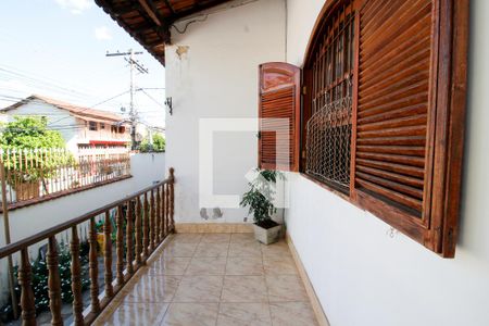 Varanda da Sala de casa à venda com 4 quartos, 220m² em Jardim America, Belo Horizonte