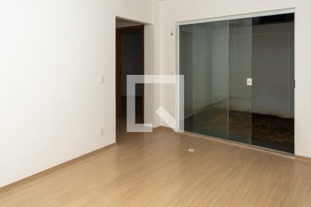 Sala de apartamento para alugar com 2 quartos, 60m² em Taquara, Rio de Janeiro