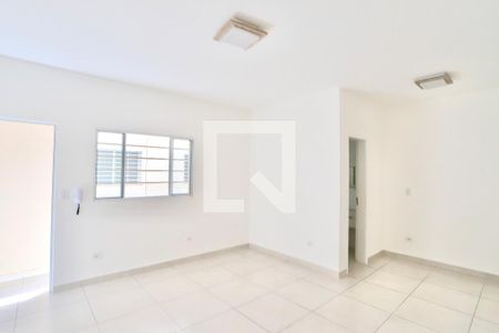 Sala / Cozinha  de kitnet/studio para alugar com 0 quarto, 22m² em Vila Regente Feijó, São Paulo