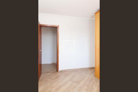 Quarto 2 de apartamento para alugar com 2 quartos, 75m² em Vila Paiva, São Paulo