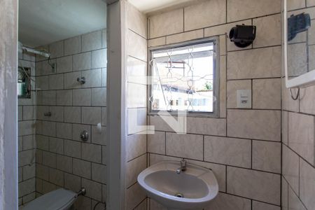 Banheiro de kitnet/studio para alugar com 1 quarto, 50m² em Urca, Belo Horizonte