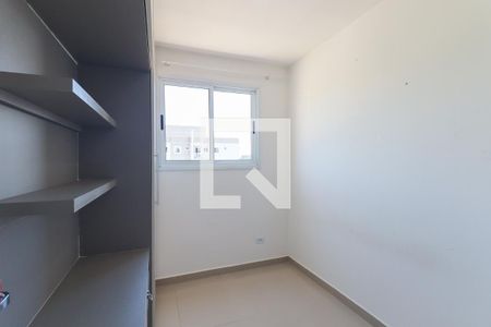 Quarto 1 de apartamento para alugar com 2 quartos, 40m² em Santo Antônio, São José dos Pinhais