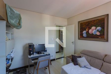Quarto 1 de apartamento à venda com 3 quartos, 187m² em Sagrada Família, Belo Horizonte