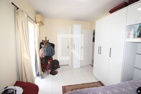 Suíte de casa de condomínio à venda com 2 quartos, 80m² em Parada de Lucas, Rio de Janeiro