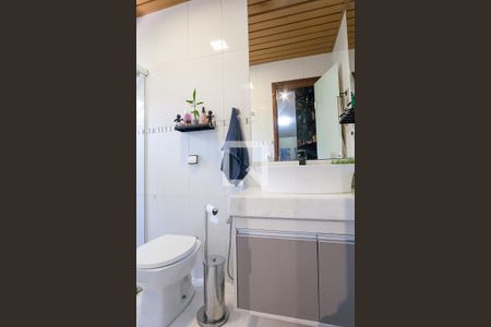 Casa de condomínio à venda com 600m², 3 quartos e 8 vagas Casa de condomínio à venda com 600m², 3 quartos e 8 vagasBanheiro suite