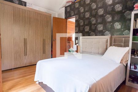 Casa de condomínio à venda com 600m², 3 quartos e 8 vagas Casa de condomínio à venda com 600m², 3 quartos e 8 vagasquarto 1