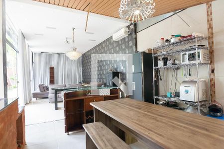 Casa de condomínio à venda com 600m², 3 quartos e 8 vagas Casa de condomínio à venda com 600m², 3 quartos e 8 vagasChurrasqueira