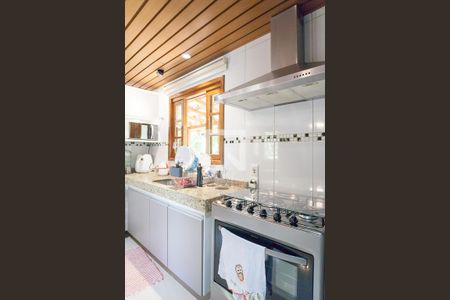 Casa de condomínio à venda com 600m², 3 quartos e 8 vagas Casa de condomínio à venda com 600m², 3 quartos e 8 vagasCozinha