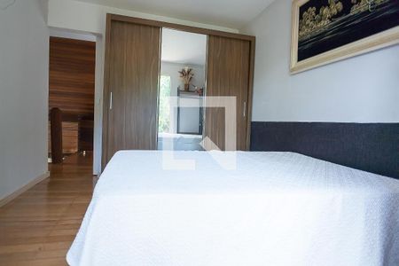 Casa de condomínio à venda com 600m², 3 quartos e 8 vagas Casa de condomínio à venda com 600m², 3 quartos e 8 vagasquarto 2