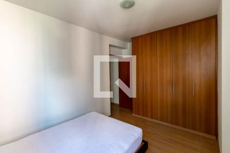 Quarto 2 de apartamento para alugar com 2 quartos, 66m² em Savassi, Belo Horizonte