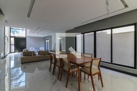 Casa de condomínio à venda com 450m², 4 quartos e 2 vagasSala
