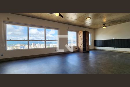 Sala de kitnet/studio para alugar com 1 quarto, 74m² em Embaré, Santos