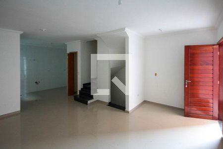 Casa de condomínio à venda com 80m², 3 quartos e 2 vagasSala