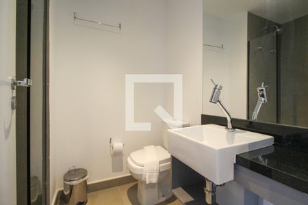 Banheiro de apartamento à venda com 1 quarto, 20m² em Indianópolis, São Paulo