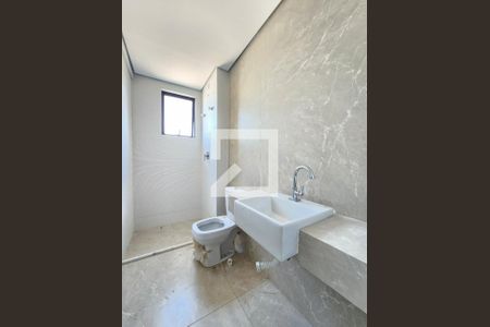 Banheiro Social de apartamento à venda com 3 quartos, 120m² em Santa Efigênia, Belo Horizonte