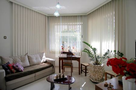 Sala de Estar de apartamento à venda com 2 quartos, 97m² em Santo Agostinho, Belo Horizonte