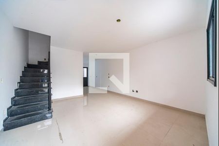 Sala de casa para alugar com 2 quartos, 85m² em Jardim Cristiane, Santo André