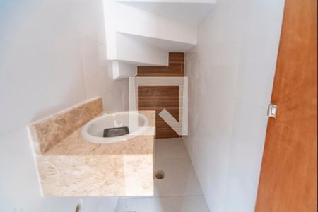 Lavabo de casa para alugar com 2 quartos, 85m² em Jardim Cristiane, Santo André