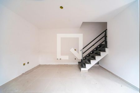 Sala de casa para alugar com 2 quartos, 85m² em Jardim Cristiane, Santo André