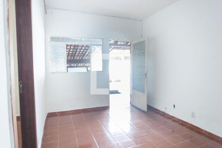 sala de casa para alugar com 2 quartos, 120m² em Vila Maria do Carmo, Nova Lima