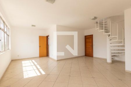 Sala de apartamento para alugar com 3 quartos, 160m² em Padre Eustáquio, Belo Horizonte